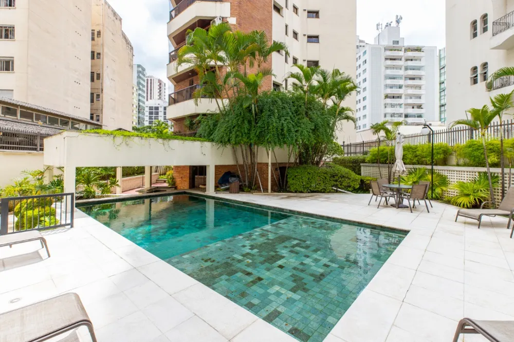 Apartamento, 3 quartos, 220 m² - Foto 1