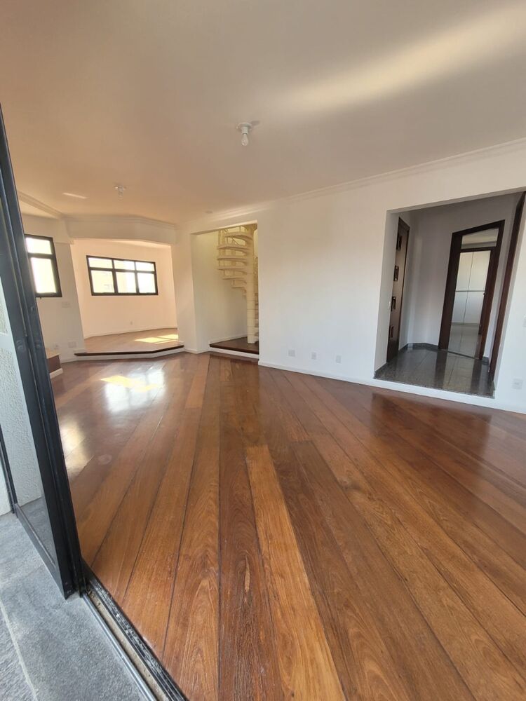 Cobertura, 4 quartos, 330 m² - Foto 1