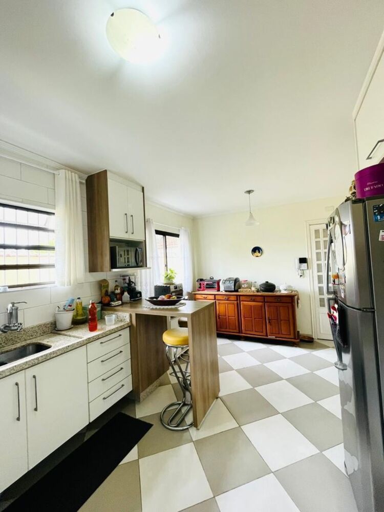 Casa, 4 quartos, 168 m² - Foto 2