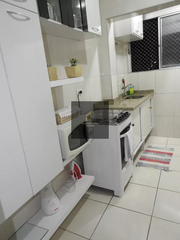 Apartamento à venda com 2 quartos, 80m² - Foto 2