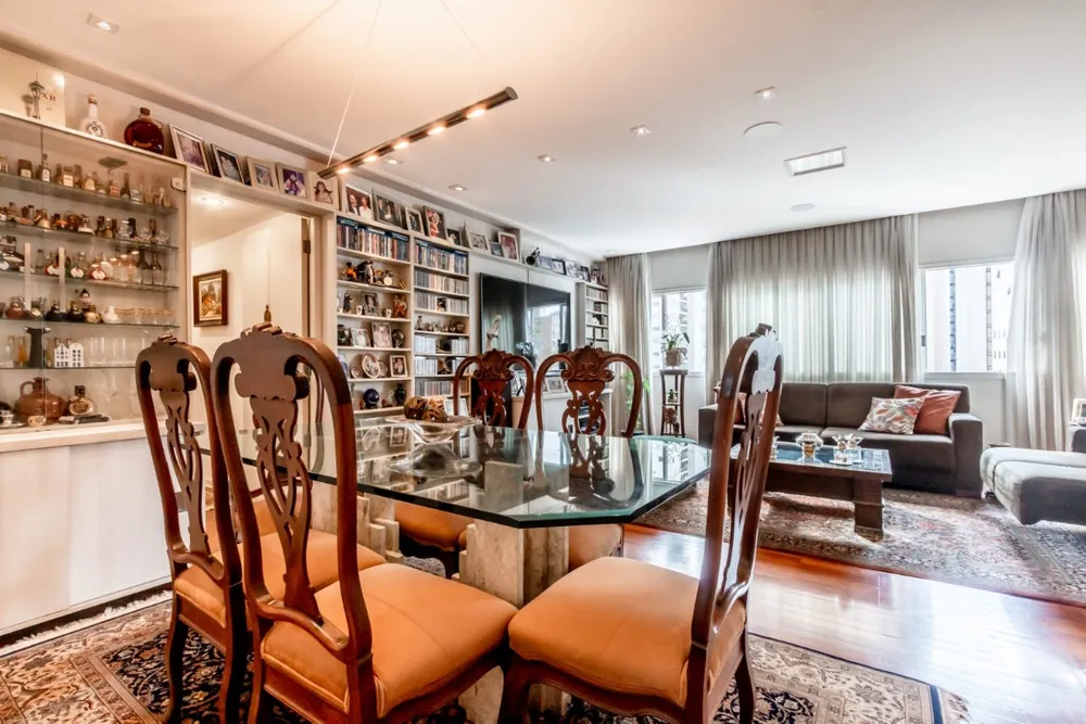 Apartamento, 3 quartos, 130 m² - Foto 1