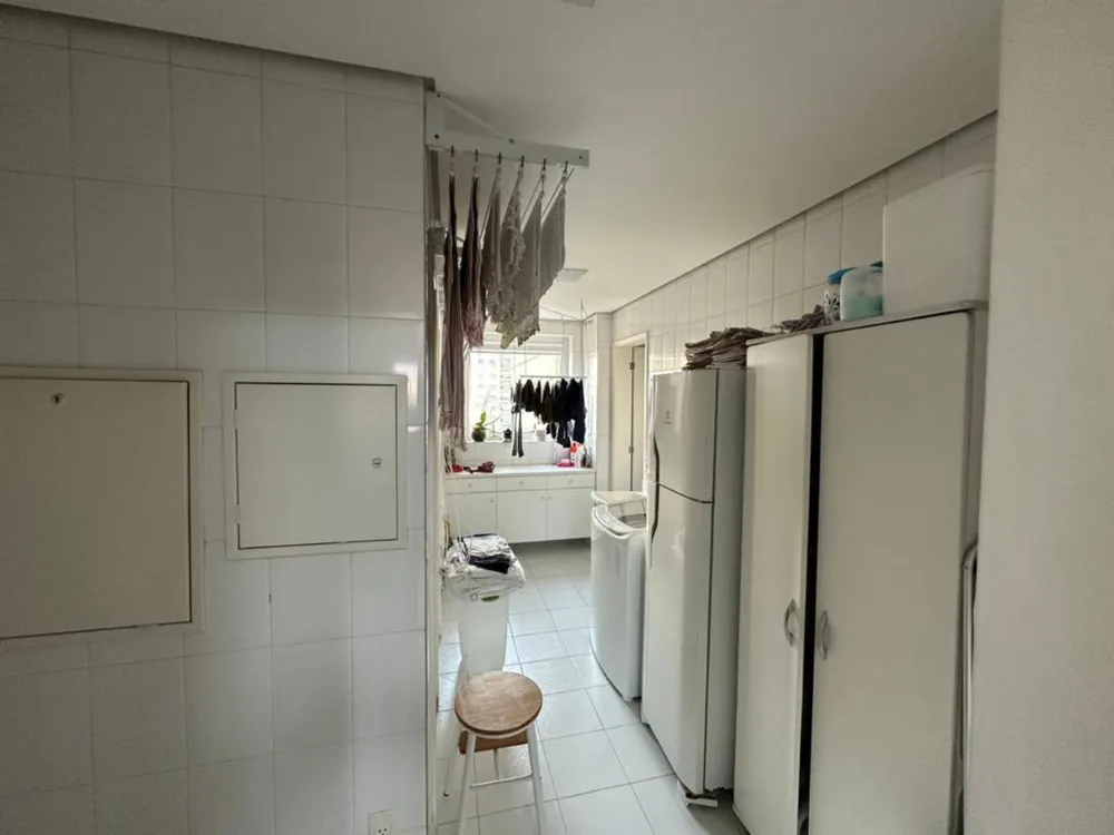 Apartamento, 4 quartos, 240 m² - Foto 1