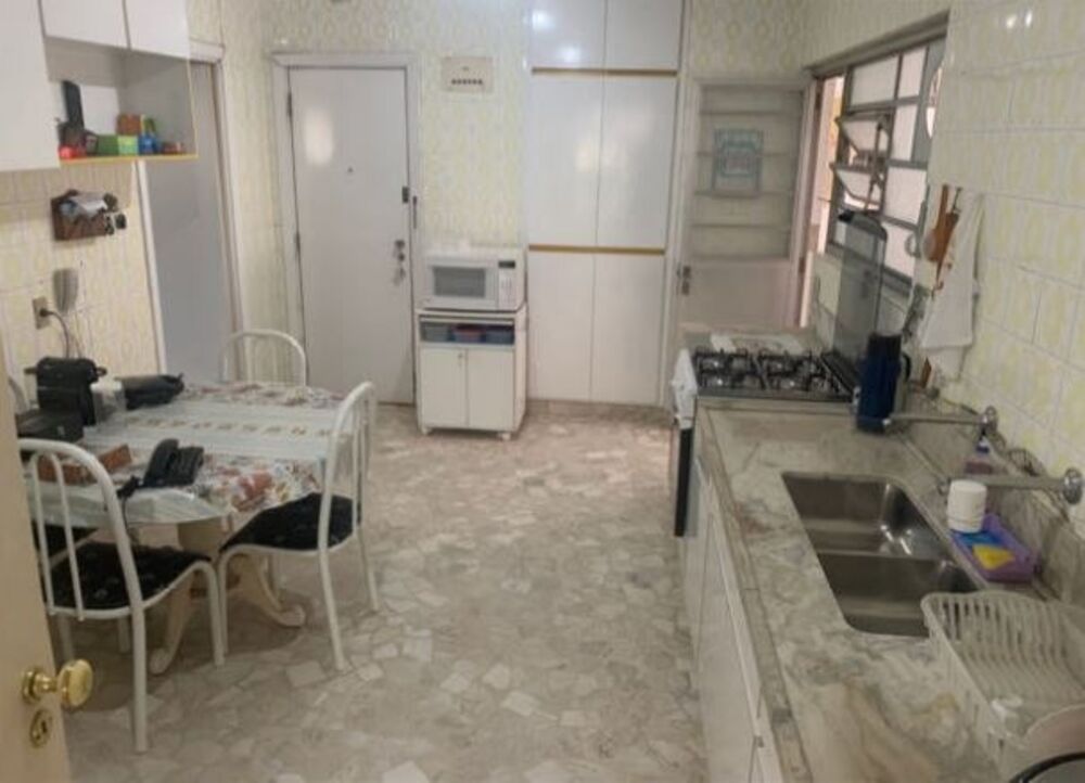 Apartamento, 3 quartos, 240 m² - Foto 1