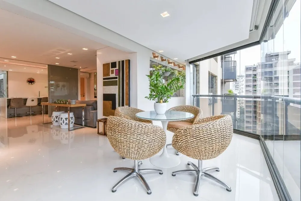 Apartamento, 3 quartos, 250 m² - Foto 1