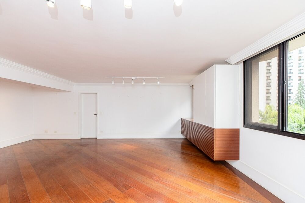 Apartamento à venda com 3 quartos, 144m² - Foto 7