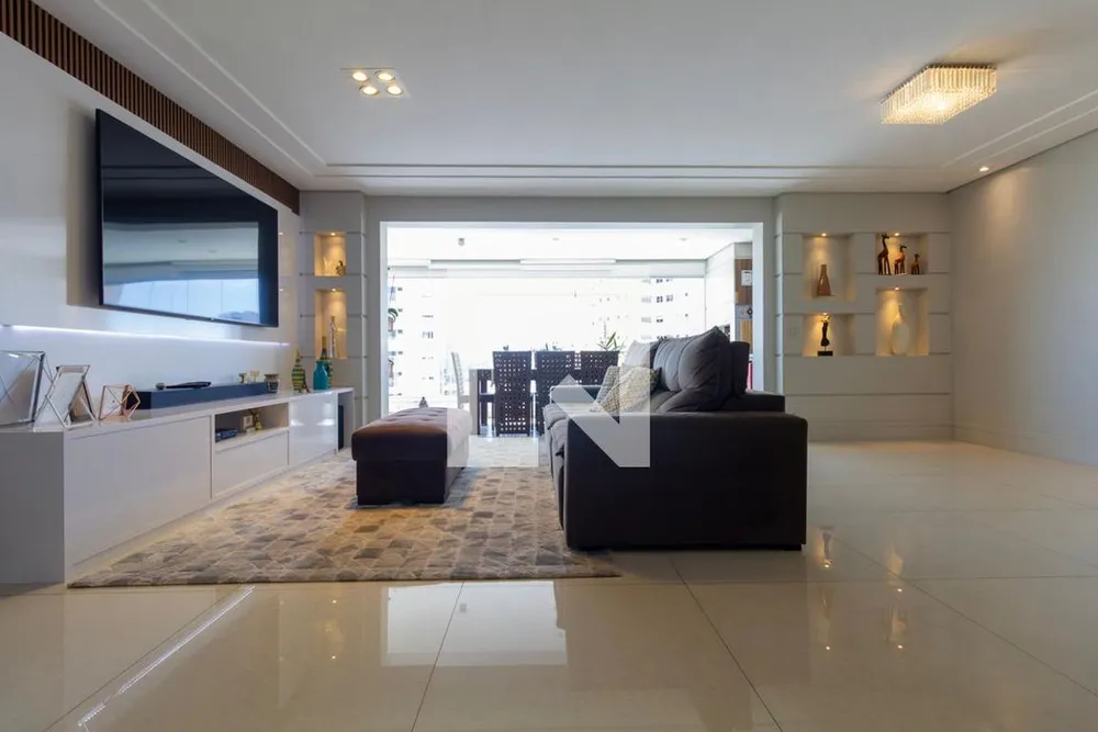 Apartamento, 3 quartos, 160 m² - Foto 1