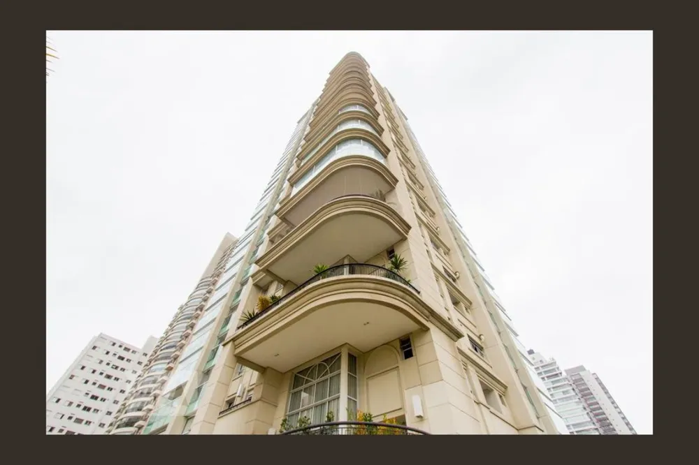 Apartamento, 3 quartos, 206 m² - Foto 1