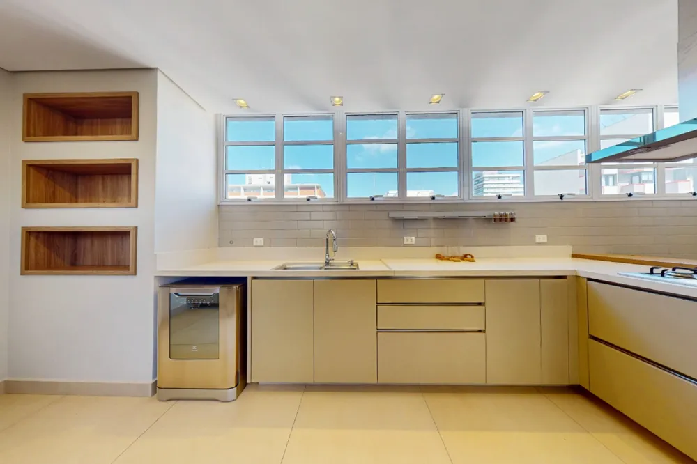 Apartamento, 3 quartos, 230 m² - Foto 1