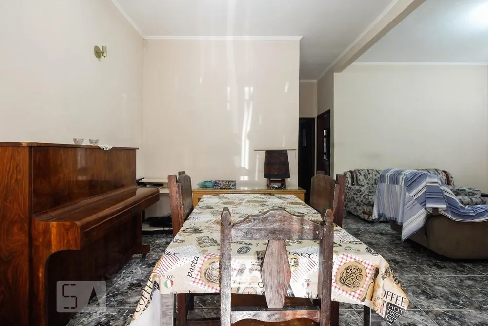 Casa, 4 quartos, 210 m² - Foto 2