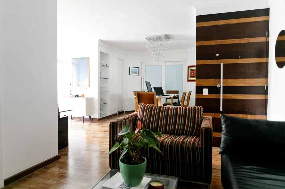 Apartamento à venda com 3 quartos, 130m² - Foto 2