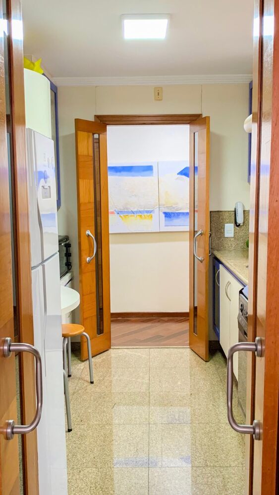 Apartamento à venda com 2 quartos, 70m² - Foto 8