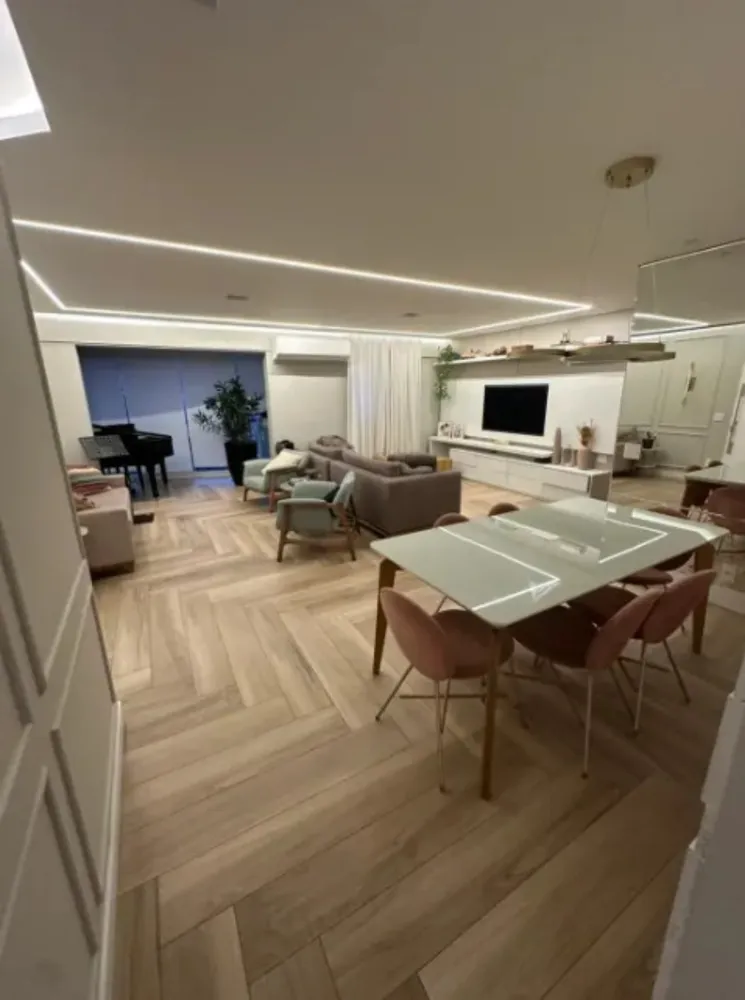 Apartamento, 3 quartos, 130 m² - Foto 1