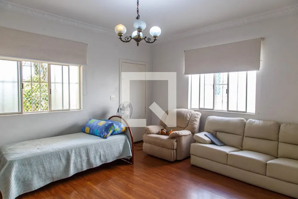 Casa, 3 quartos, 240 m² - Foto 1