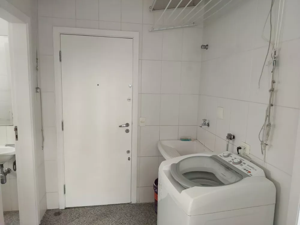 Apartamento à venda e aluguel com 4 quartos, 220m² - Foto 2