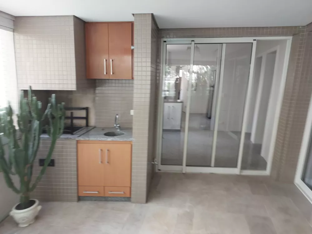 Apartamento à venda e aluguel com 4 quartos, 220m² - Foto 1