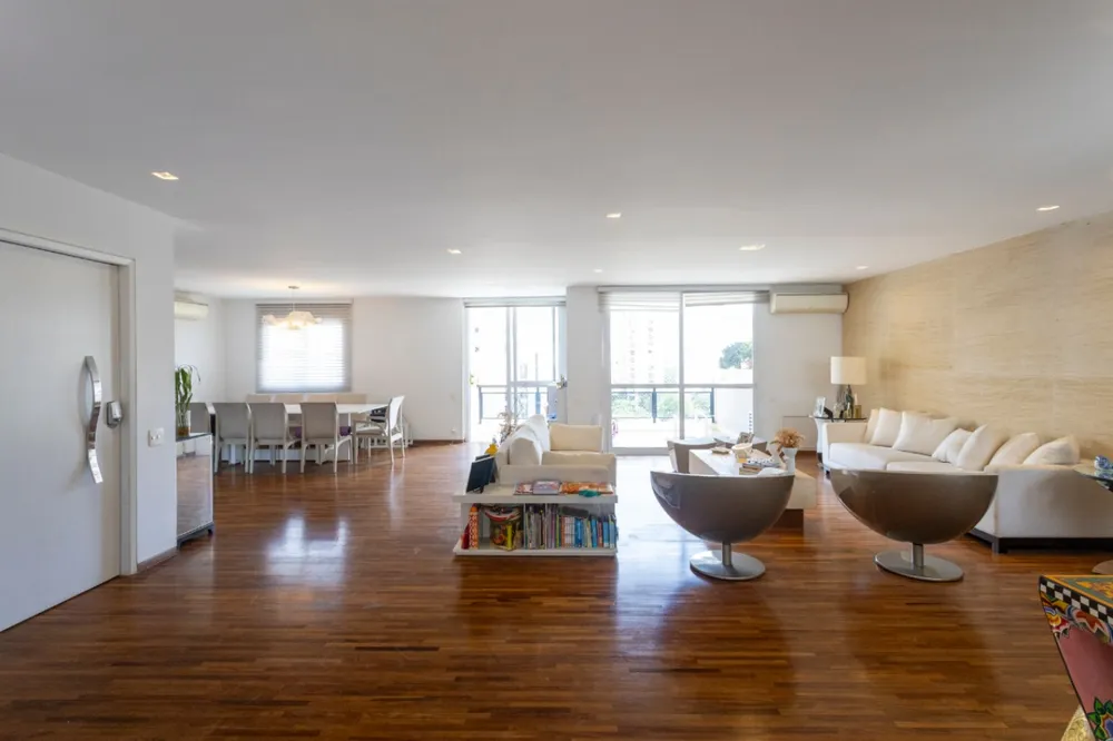 Apartamento, 3 quartos, 270 m² - Foto 1