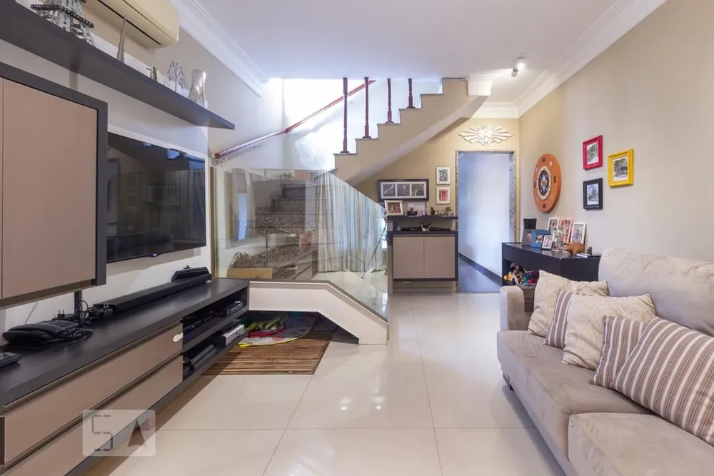Casa, 2 quartos, 195 m² - Foto 1