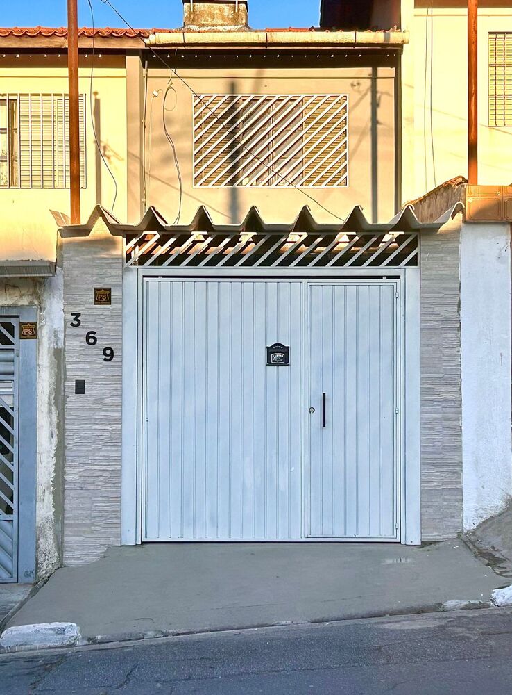 Casa à venda com 3 quartos, 88m² - Foto 2