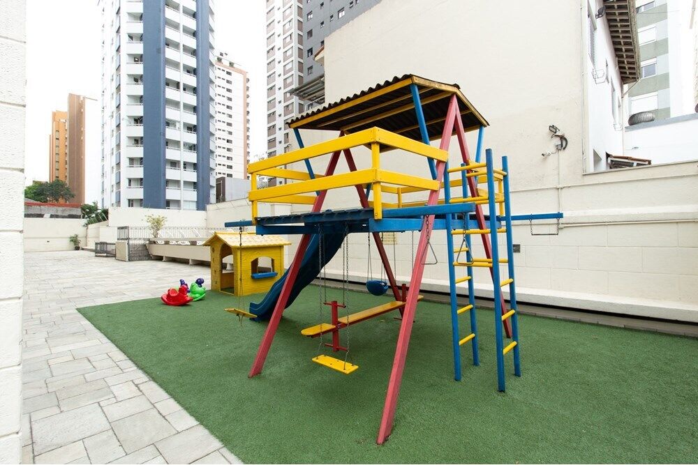 Apartamento à venda com 3 quartos, 117m² - Foto 2