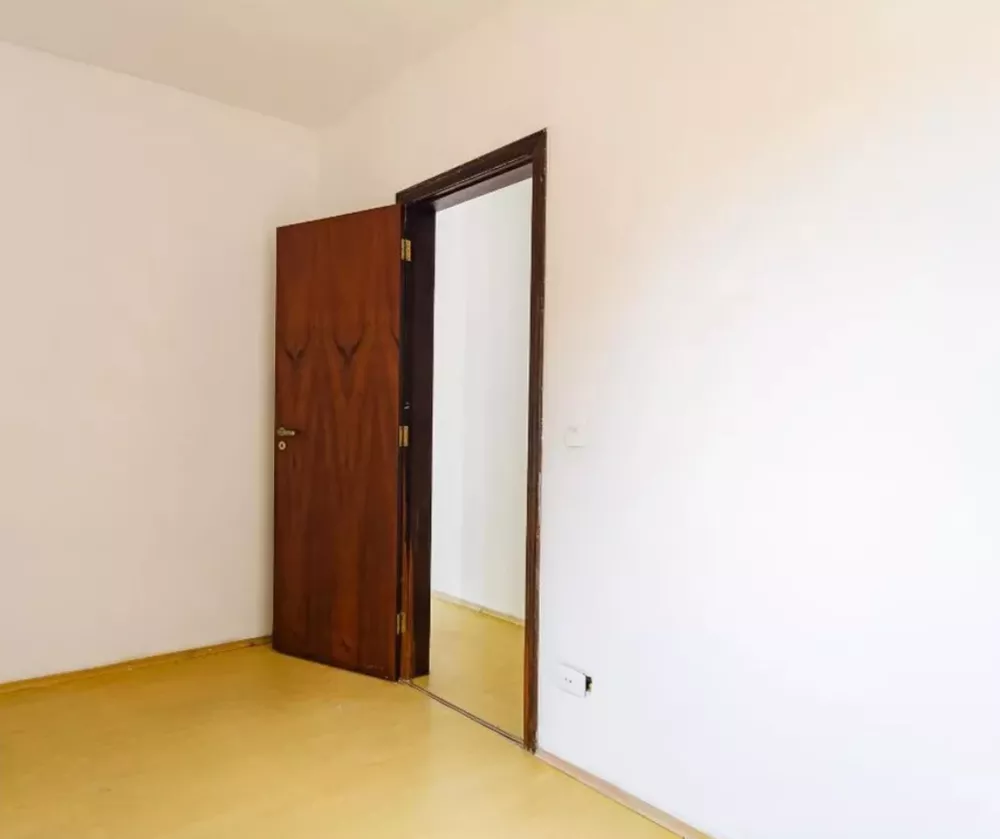 Casa à venda com 3 quartos, 158m² - Foto 2