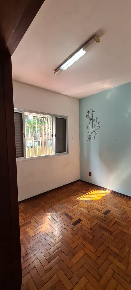 Casa à venda e aluguel com 3 quartos, 231m² - Foto 2