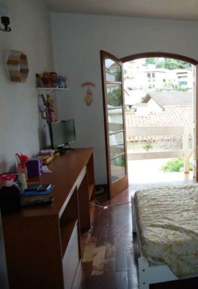 Casa, 3 quartos, 303 m² - Foto 2