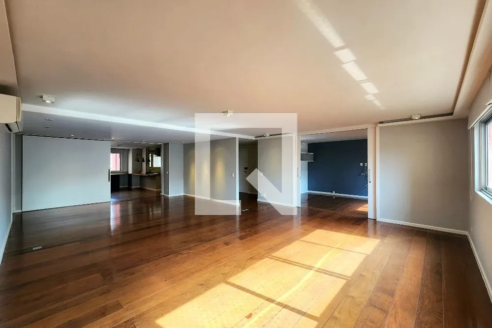 Apartamento, 3 quartos, 240 m² - Foto 1
