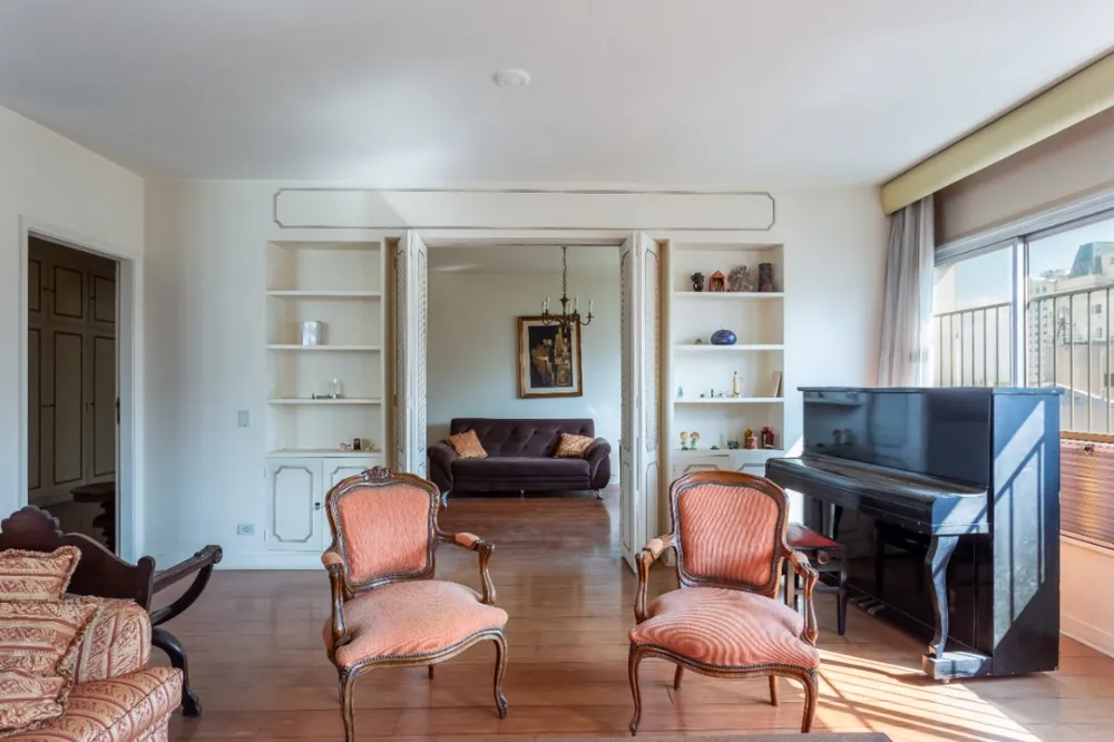 Apartamento, 3 quartos, 240 m² - Foto 1