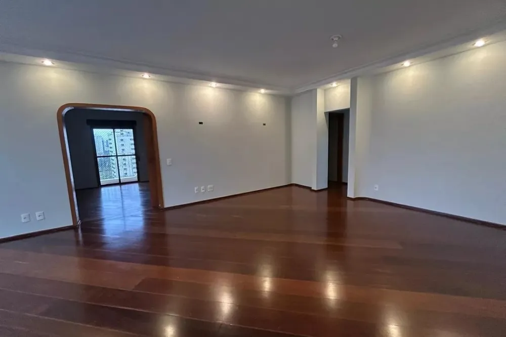 Apartamento, 3 quartos, 160 m² - Foto 1