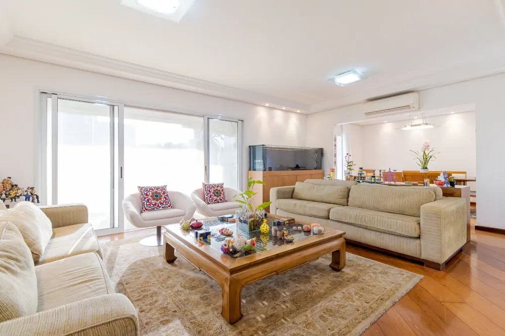 Apartamento, 3 quartos, 240 m² - Foto 2