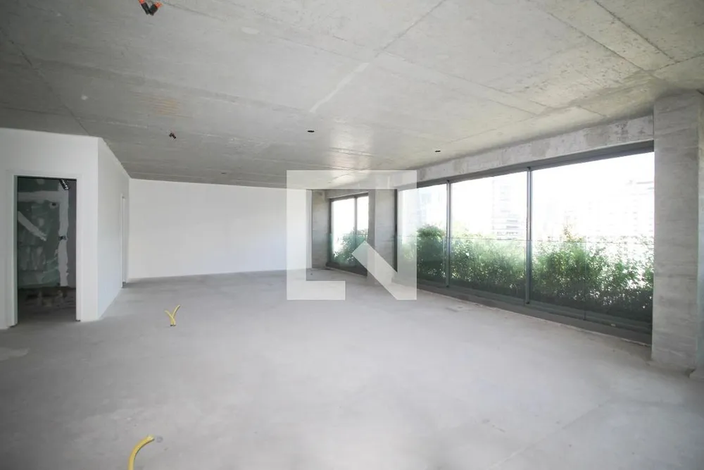 Apartamento, 3 quartos, 261 m² - Foto 1