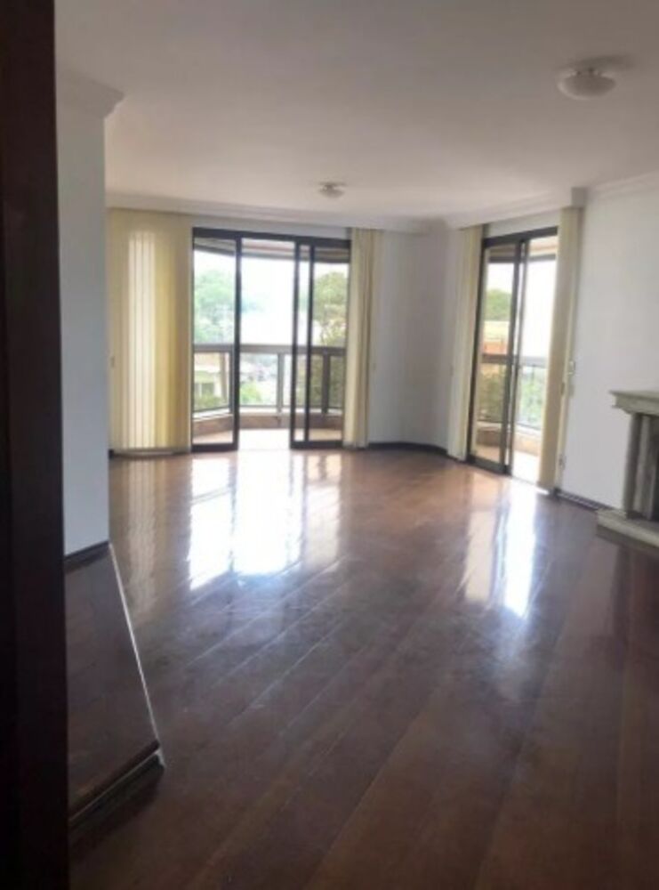 Apartamento, 3 quartos, 242 m² - Foto 2
