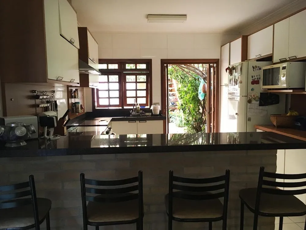 Casa, 3 quartos, 236 m² - Foto 2