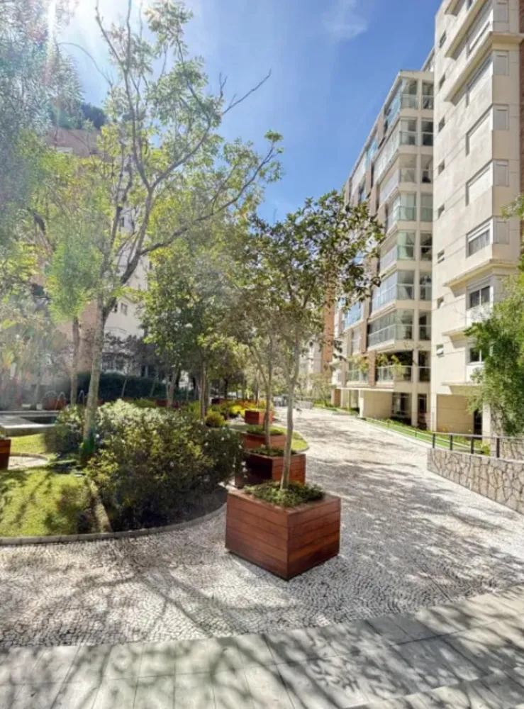 Apartamento, 4 quartos, 241 m² - Foto 2