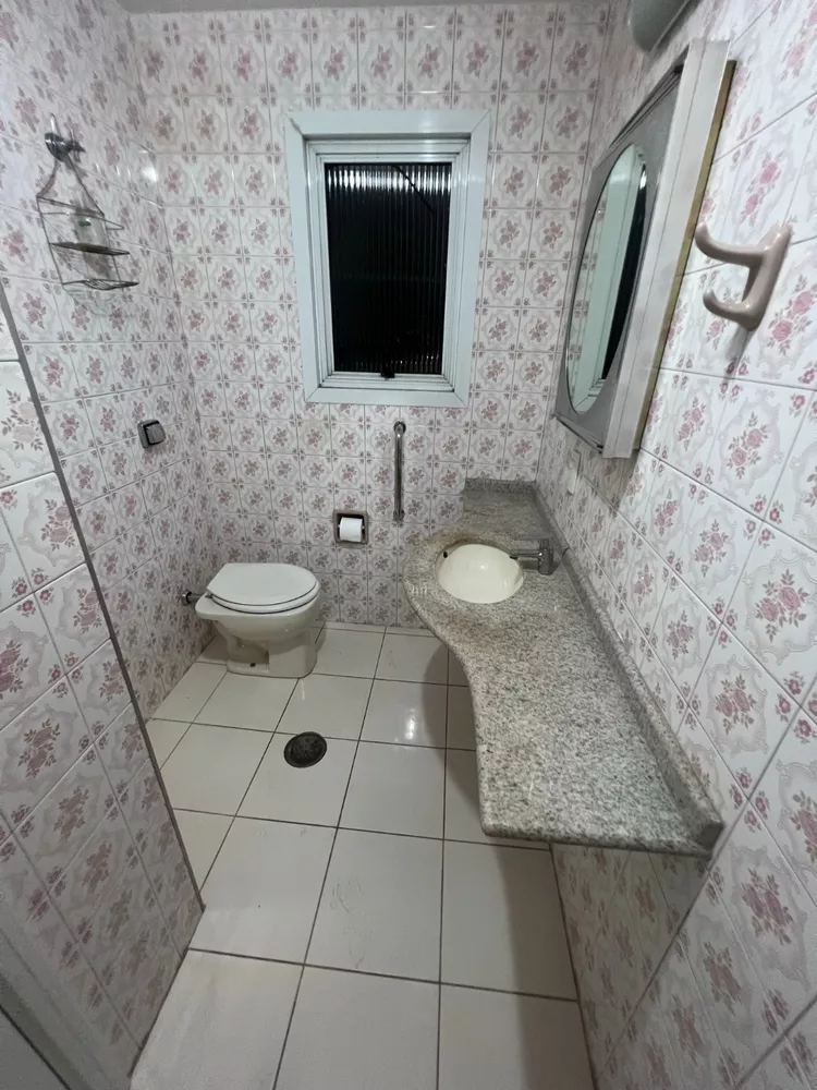 Apartamento à venda com 2 quartos, 75m² - Foto 2