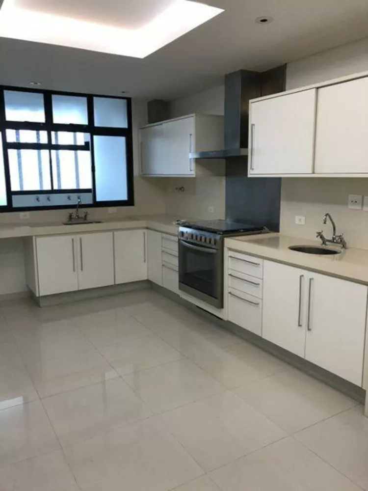 Apartamento para alugar com 4 quartos, 329m² - Foto 4