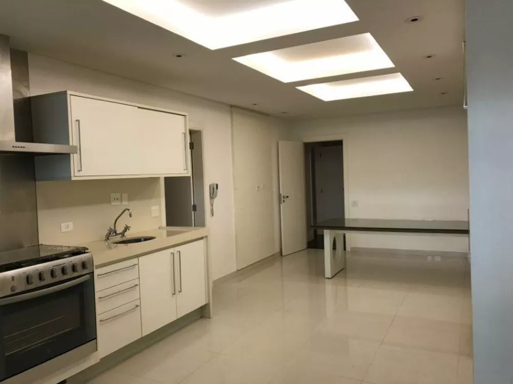 Apartamento para alugar com 4 quartos, 329m² - Foto 3