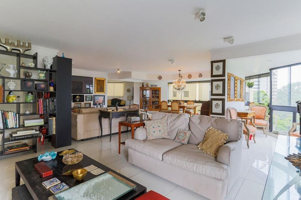 Apartamento, 3 quartos, 211 m² - Foto 1