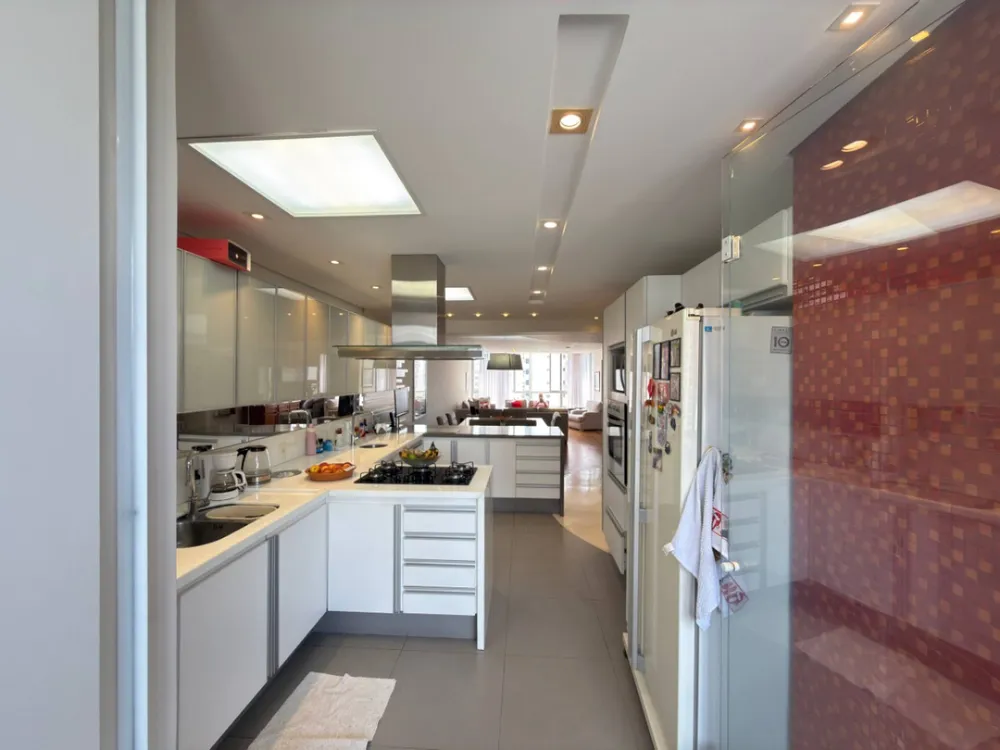 Apartamento, 3 quartos, 200 m² - Foto 2