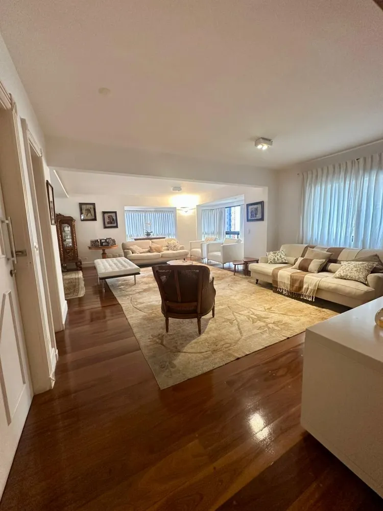 Apartamento, 3 quartos, 210 m² - Foto 1
