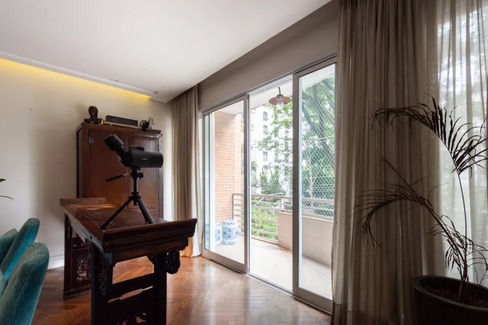 Apartamento, 3 quartos, 250 m² - Foto 1