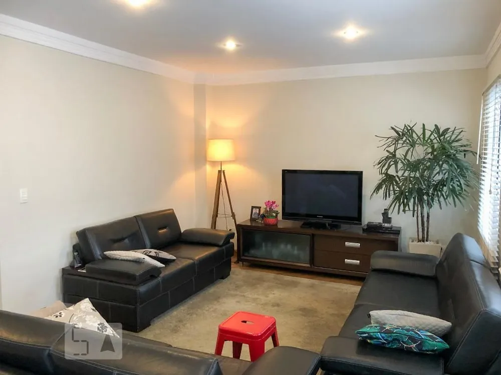 Casa, 4 quartos, 270 m² - Foto 1