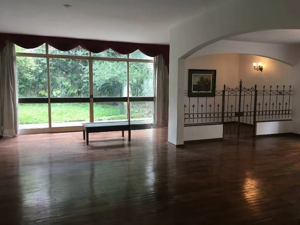 Casa, 4 quartos, 385 m² - Foto 1