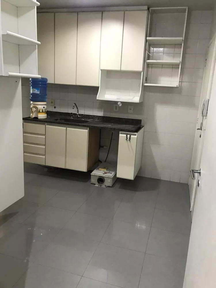 Apartamento à venda com 3 quartos, 100m² - Foto 7