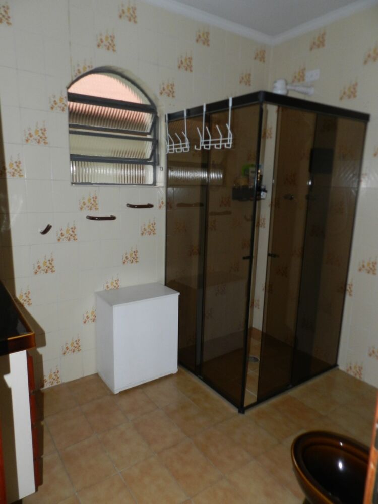 Casa, 4 quartos, 240 m² - Foto 1