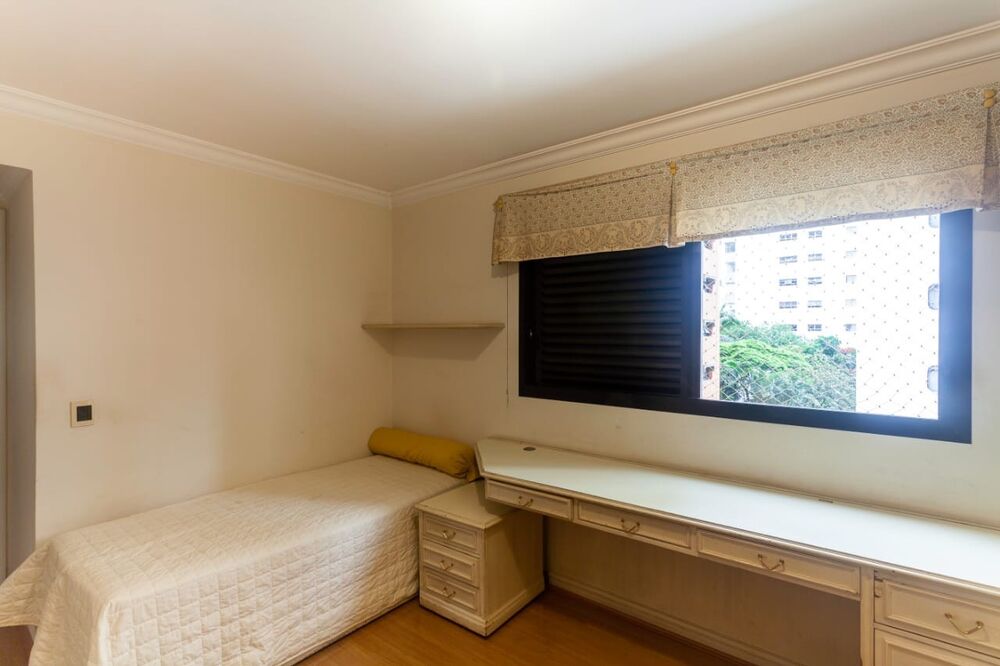 Apartamento à venda com 3 quartos, 156m² - Foto 15