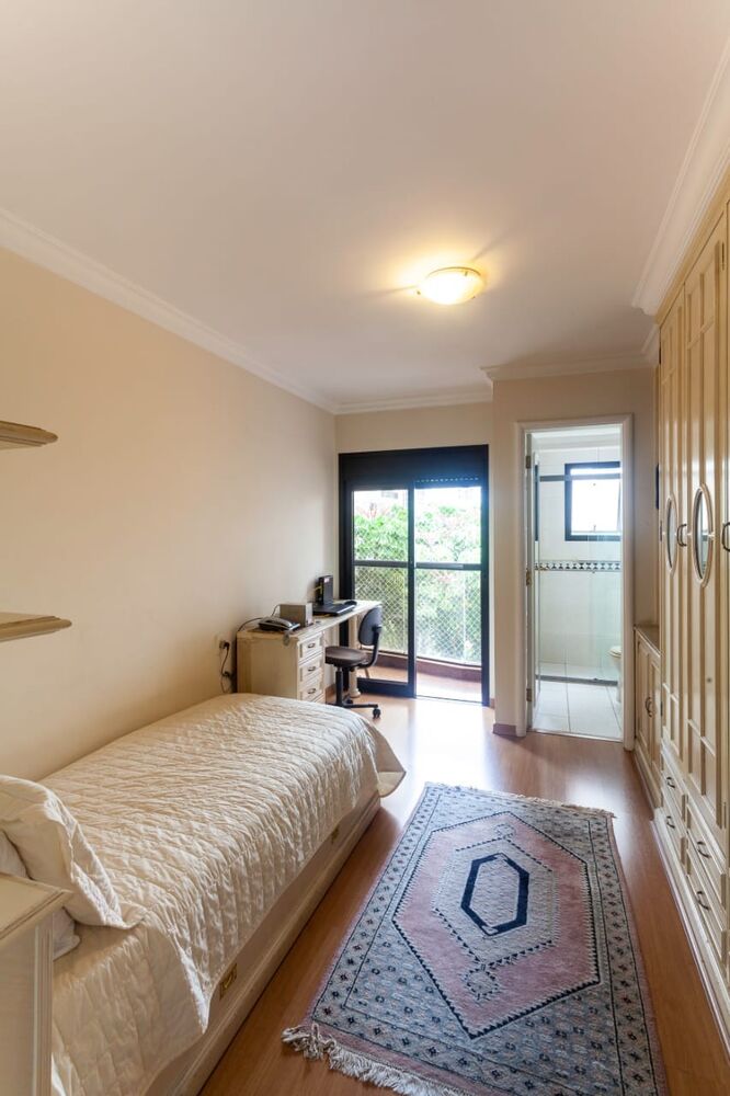 Apartamento à venda com 3 quartos, 156m² - Foto 19