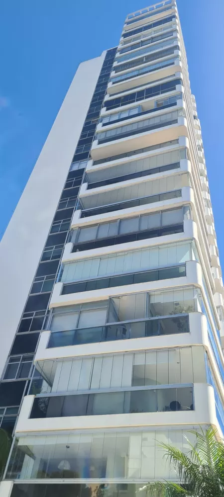 Apartamento à venda com 4 quartos, 418m² - Foto 1