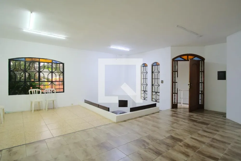 Casa, 3 quartos, 250 m² - Foto 1