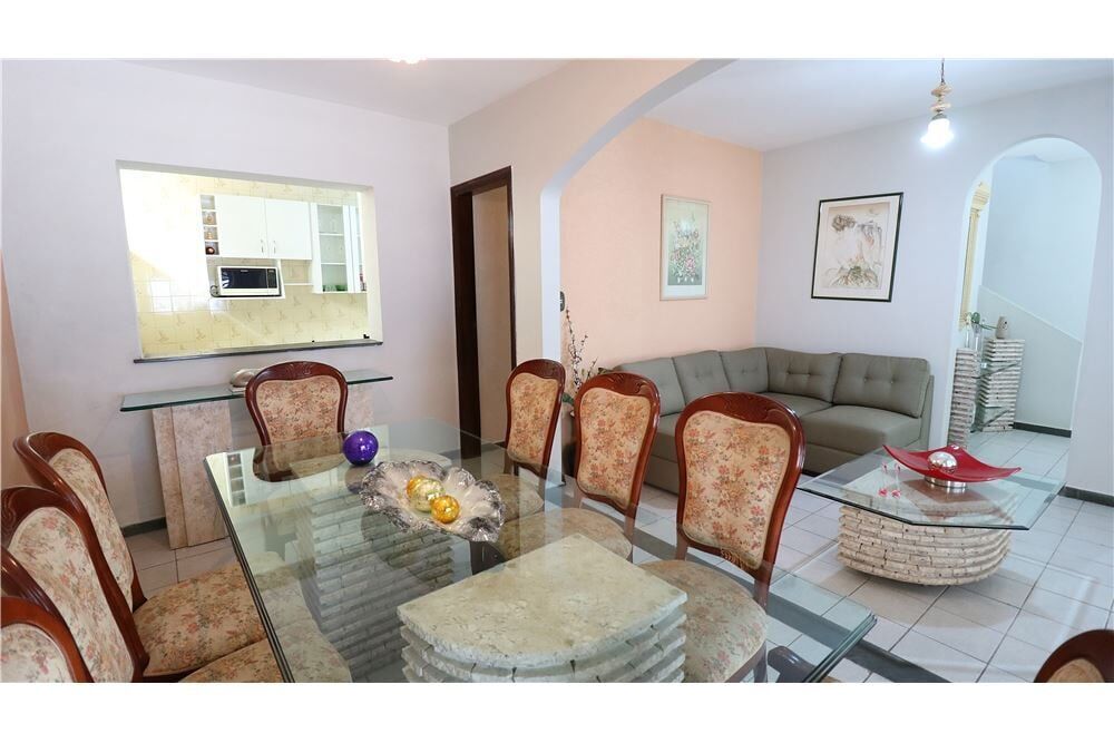 Casa à venda com 3 quartos - Foto 1